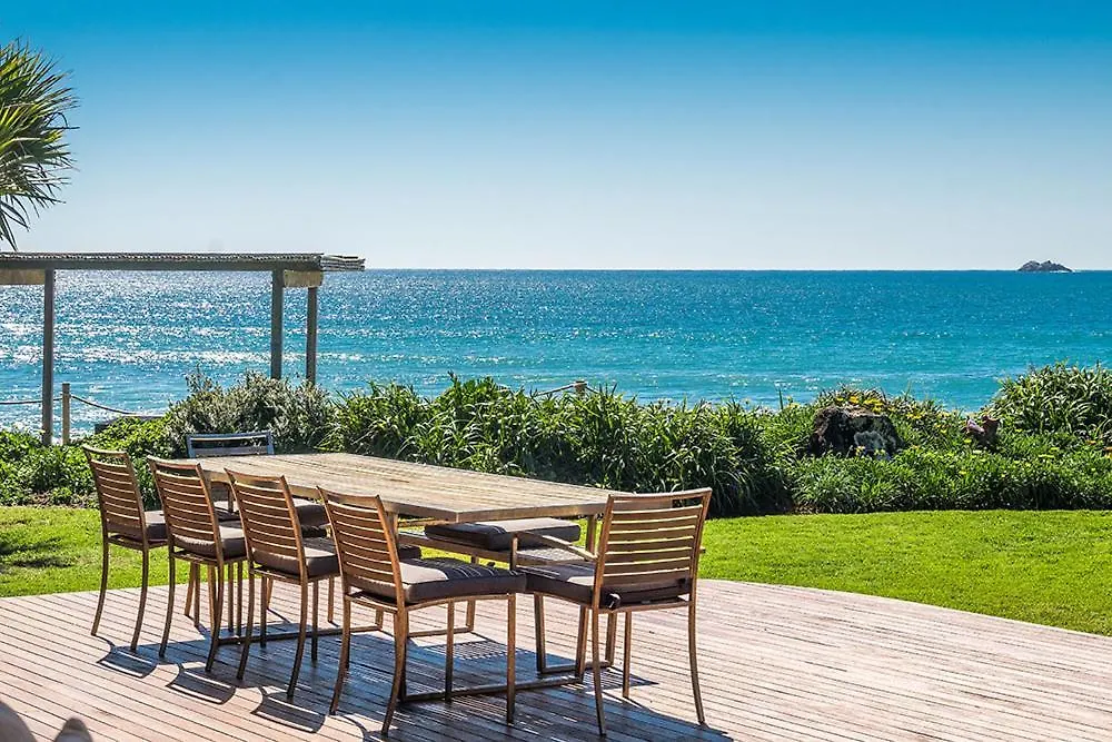 度假居 Fuller Holidays - Belongil Beachfront Pavilion, 18 Childe St 拜伦湾