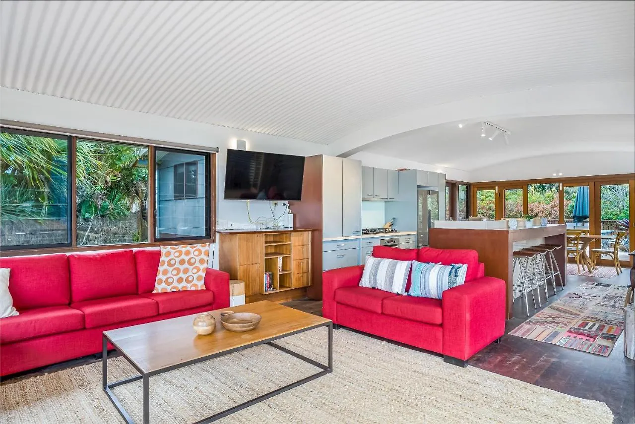 度假居 Fuller Holidays - Belongil Beachfront Pavilion, 18 Childe St 拜伦湾