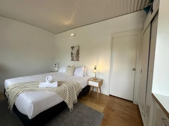 度假居 Fuller Holidays - Belongil Beachfront Pavilion, 18 Childe St 拜伦湾